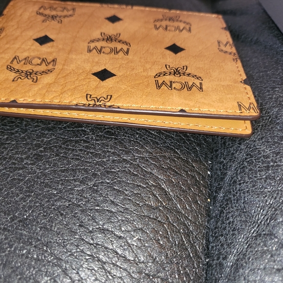 MCM Visetos Card Case Cognac - Picture 8 of 8